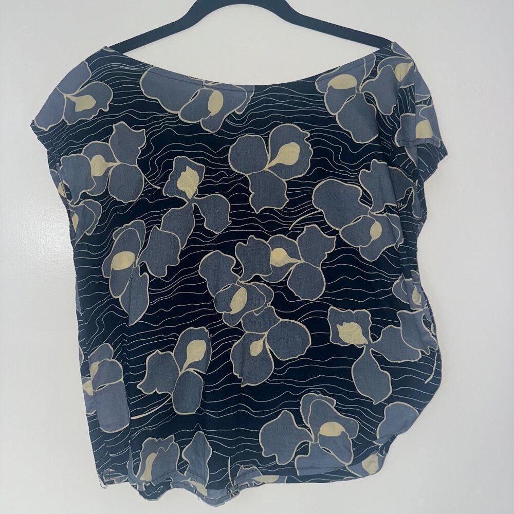 Manuhealii top